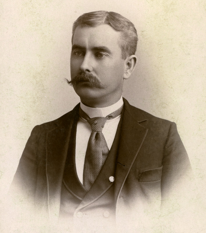 Antique-photo-of-man medium