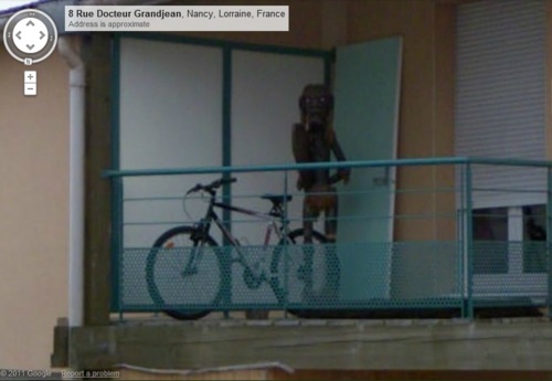 Google Maps Balcony Creature