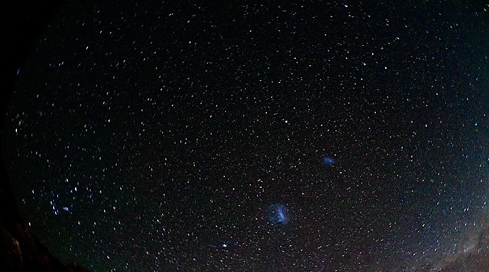 Night-sky-over-church-800
