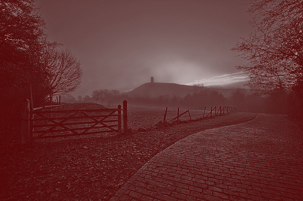Glastonbury_Tor_red.jpg
