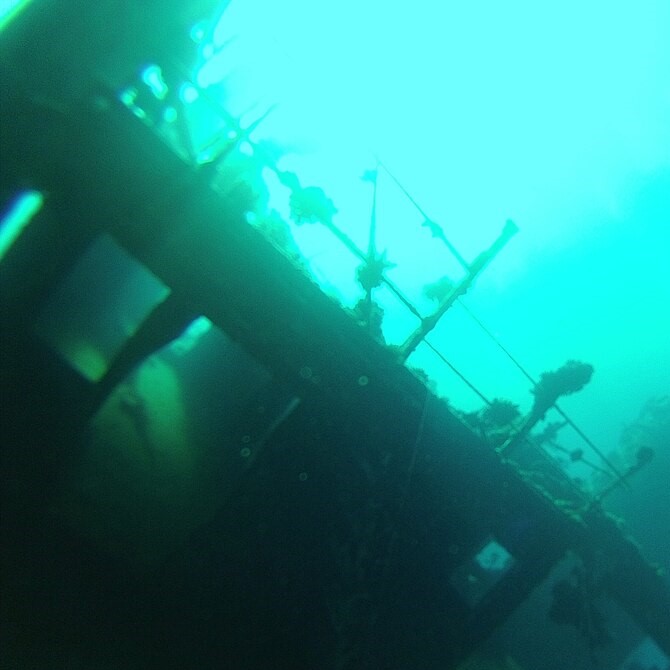 ship1.jpg